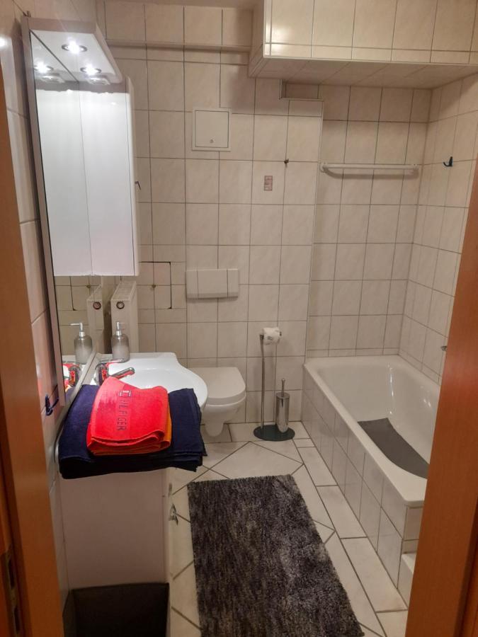 Souterrain Wohnung In Bensheim Bagian luar foto