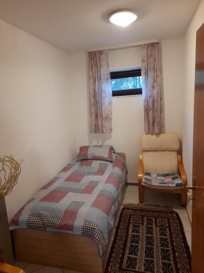 Souterrain Wohnung In Bensheim Bagian luar foto